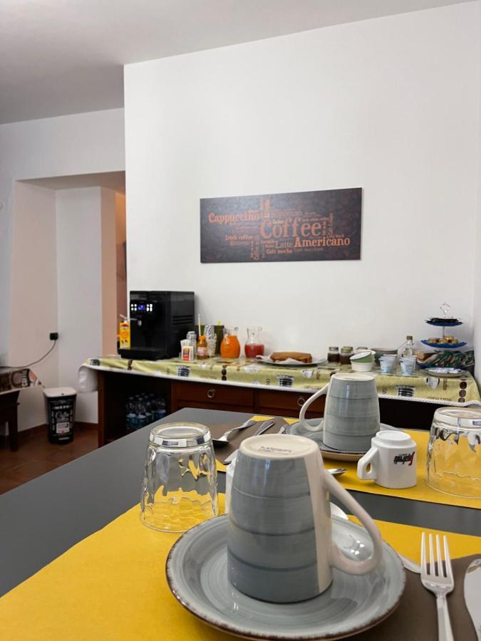 Al Laghetto La Morra Acomodação com café da manhã Exterior foto